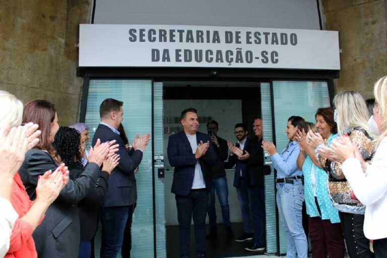 Edital SED SC publicado 6 641 vagas de nível superior Direção Concursos