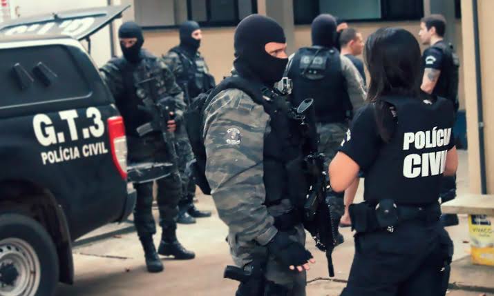 Imagem - Rateio: crime é desvendado e suspeitos são presos por cursos piratas