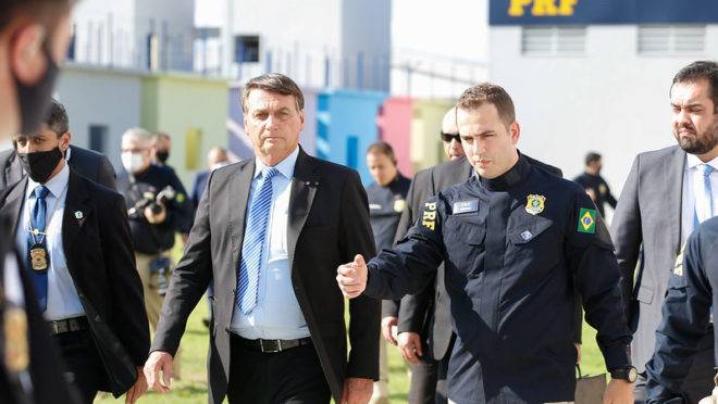 Imagem - Concurso PRF: “Previsão de 2 mil vagas ano que vem”, afirma Bolsonaro