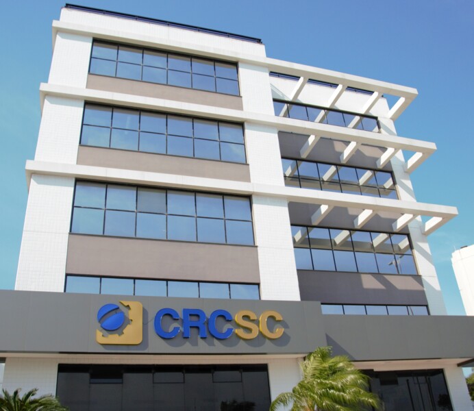 Imagem - Edital CRC SC publicado: iniciais de até R$ 6,2 mil!