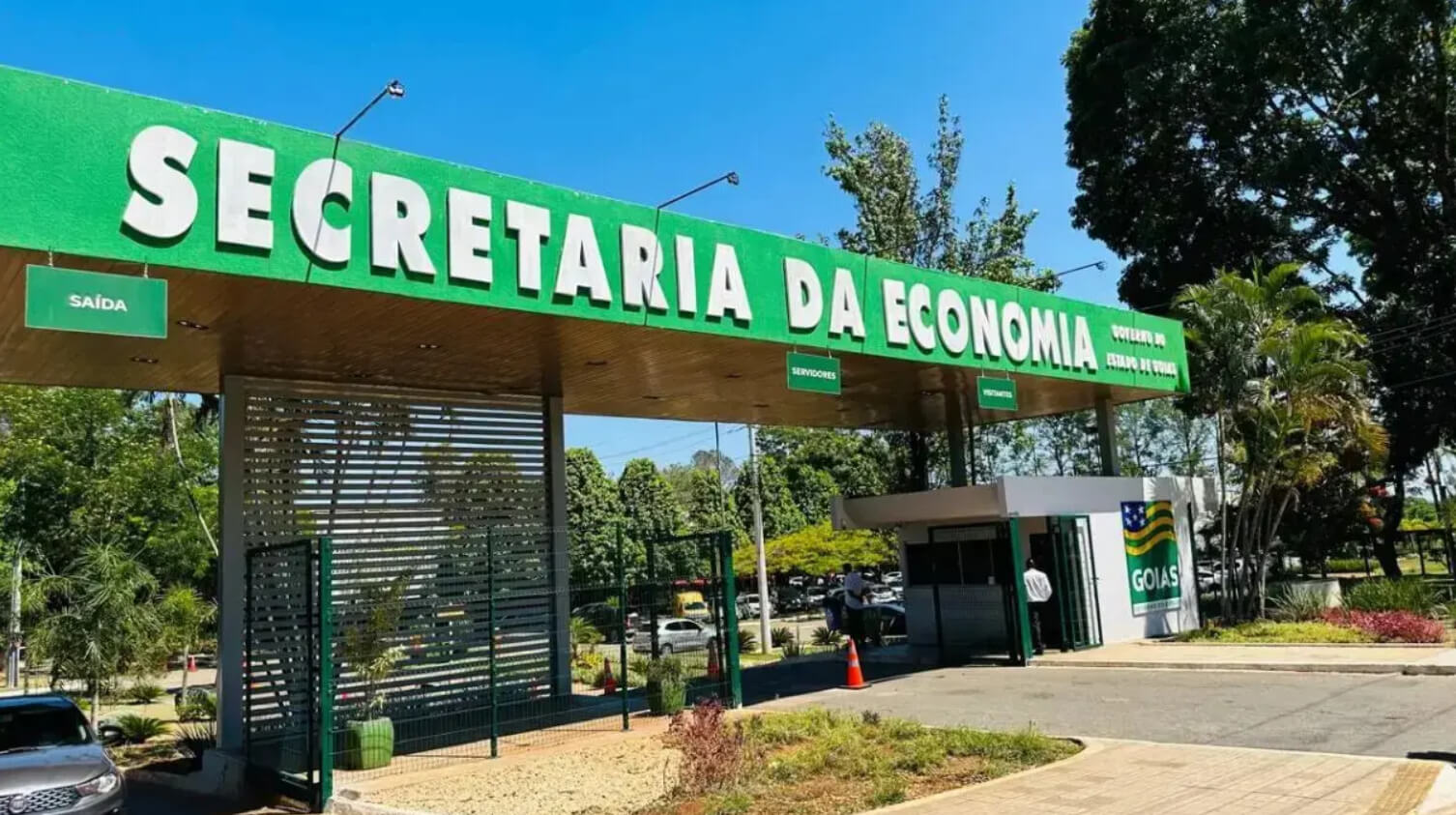 Edital Sefaz GO publicado: 300 vagas para Auditor; inicias de R$ 28,5 mil!