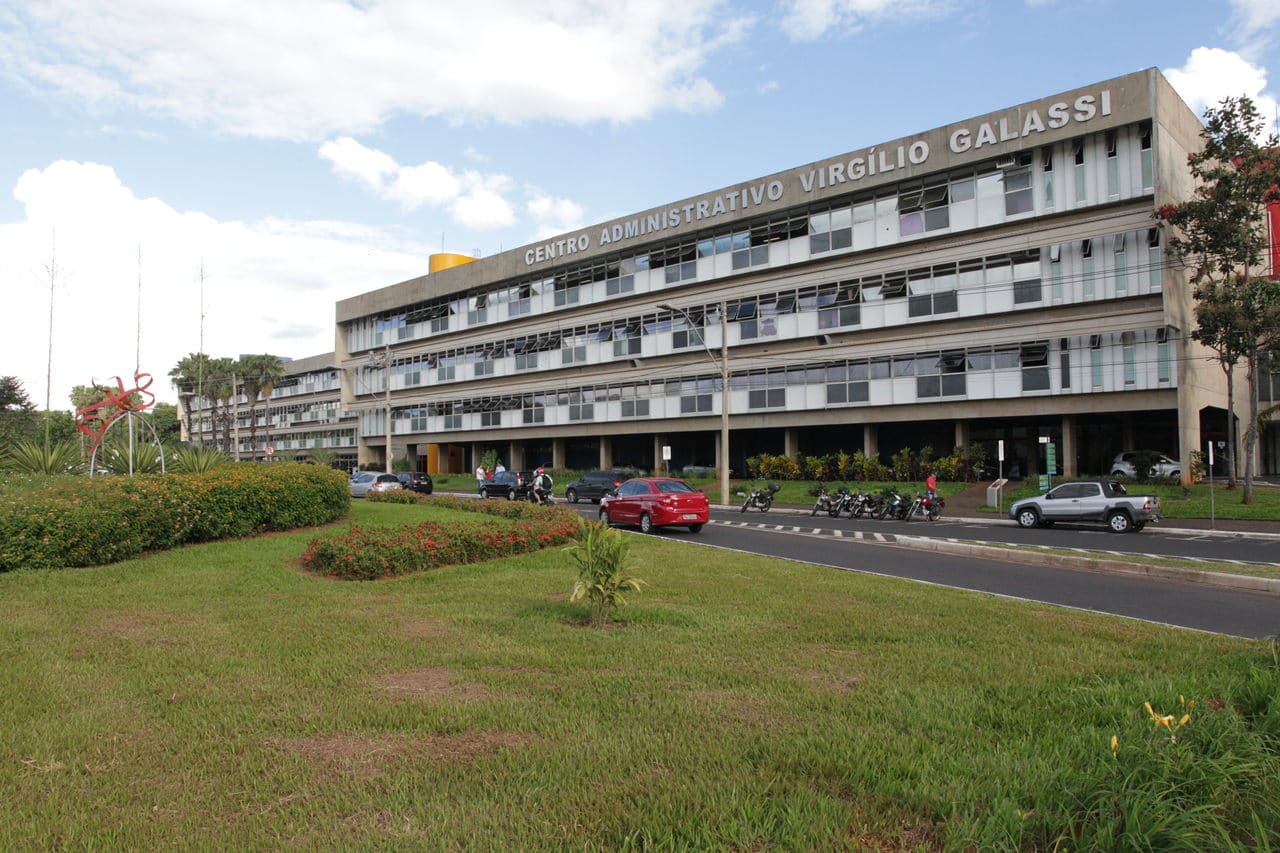 Imagem - Concurso Uberlândia: edital oferta 170 vagas e iniciais de até R$ 9,8 mil!