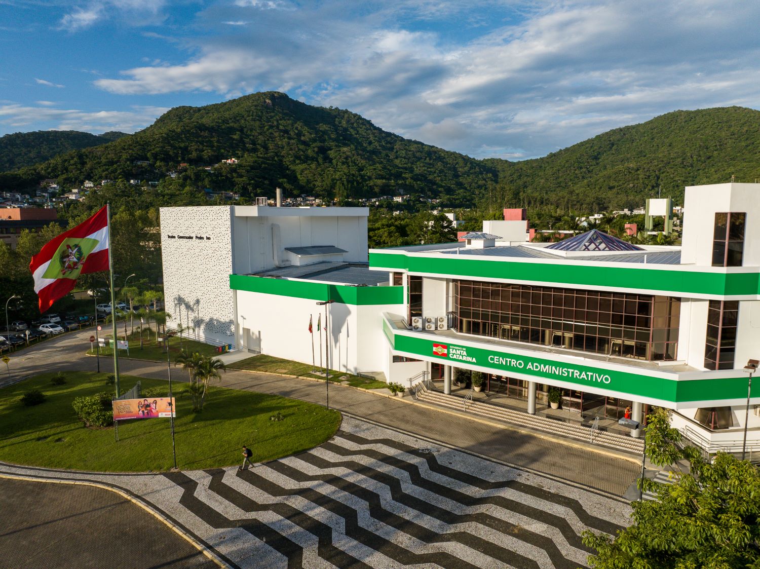 Imagem - Concurso em Santa Catarina vai ofertar 511 vagas na Saúde; AOCP organiza!