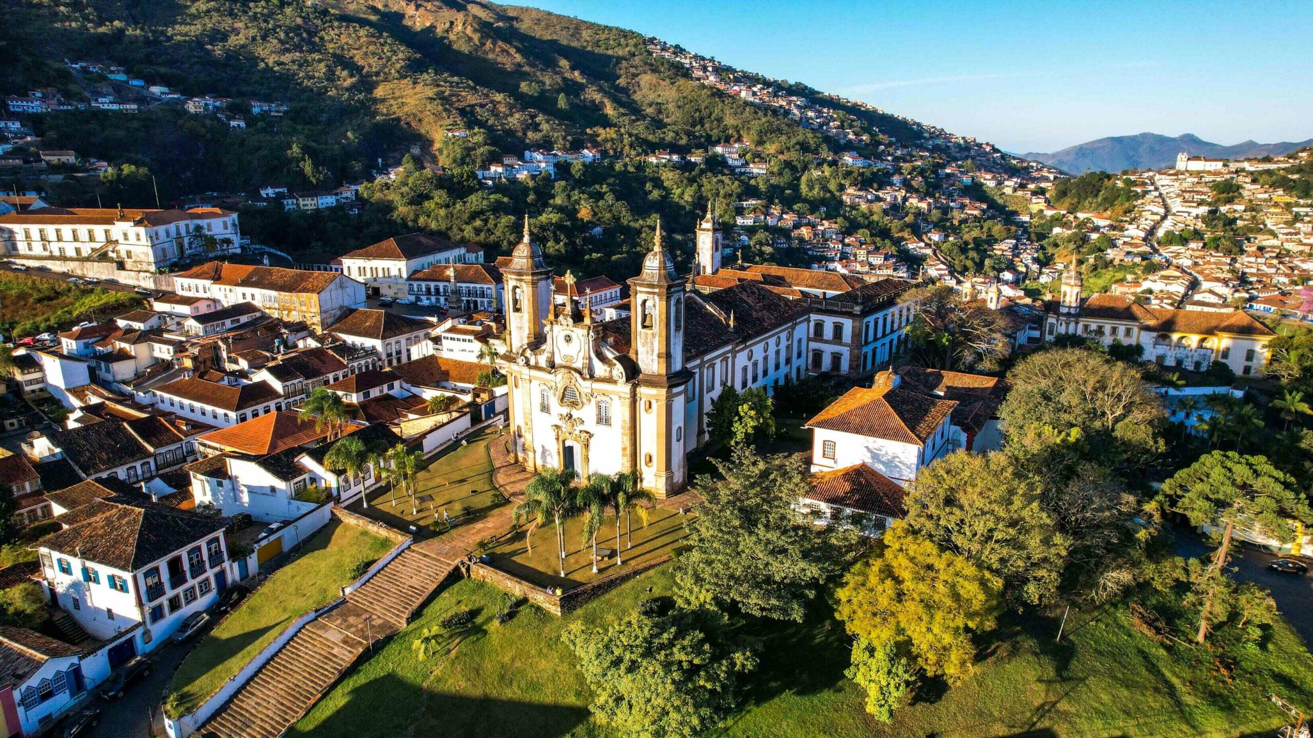 Imagem - Concursos MG: 8 editais abertos SEM prova discursiva; até R$ 12,6 mil!