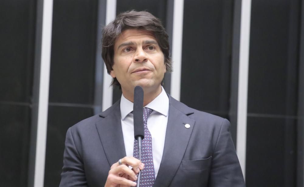 Relator da reforma administrativa Pedro Paulo defende “estabilidade temporária”