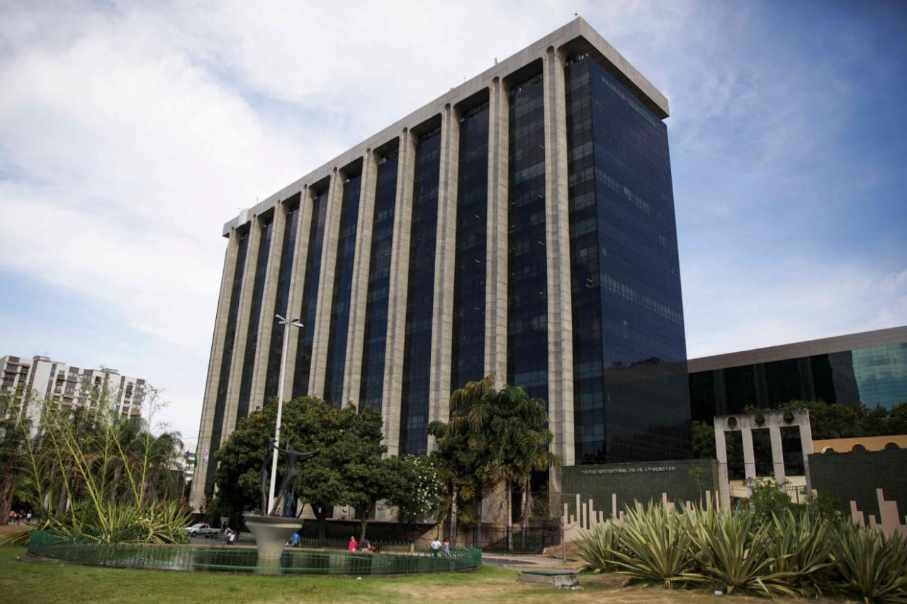 Imagem - Edital de concurso público no RJ tem iniciais de R$ 19,4 mil!