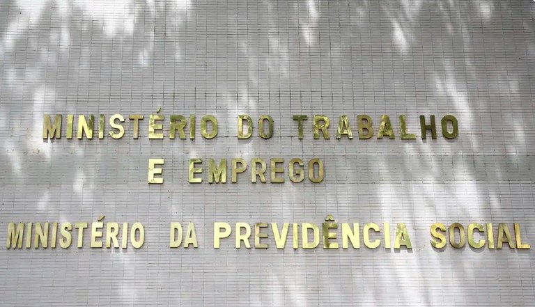 Imagem - CNU 2024: MGI autoriza mais 172 contratações temporárias para o MTE