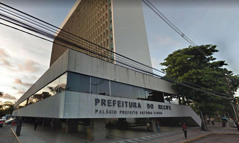 Fura-fila de concurso público é filho de juiz que barrou investigação sobre corrupção na prefeitura