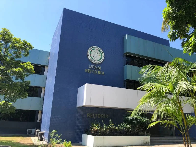 Imagem - Concurso UFAM: novo edital iminente para TAE; vagas de níveis médio e superior!