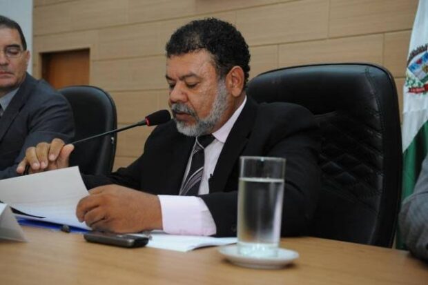 Presidente de câmara em Goiás é preso em operação contra fraude em concurso público