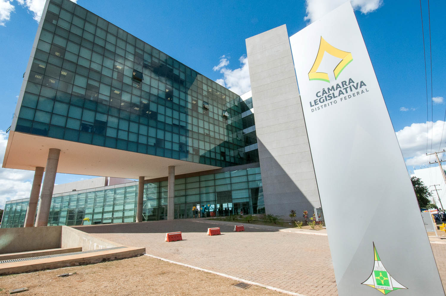 Imagem - CLDF aprova reajuste de 3,5% para servidores a partir de abril de 2026