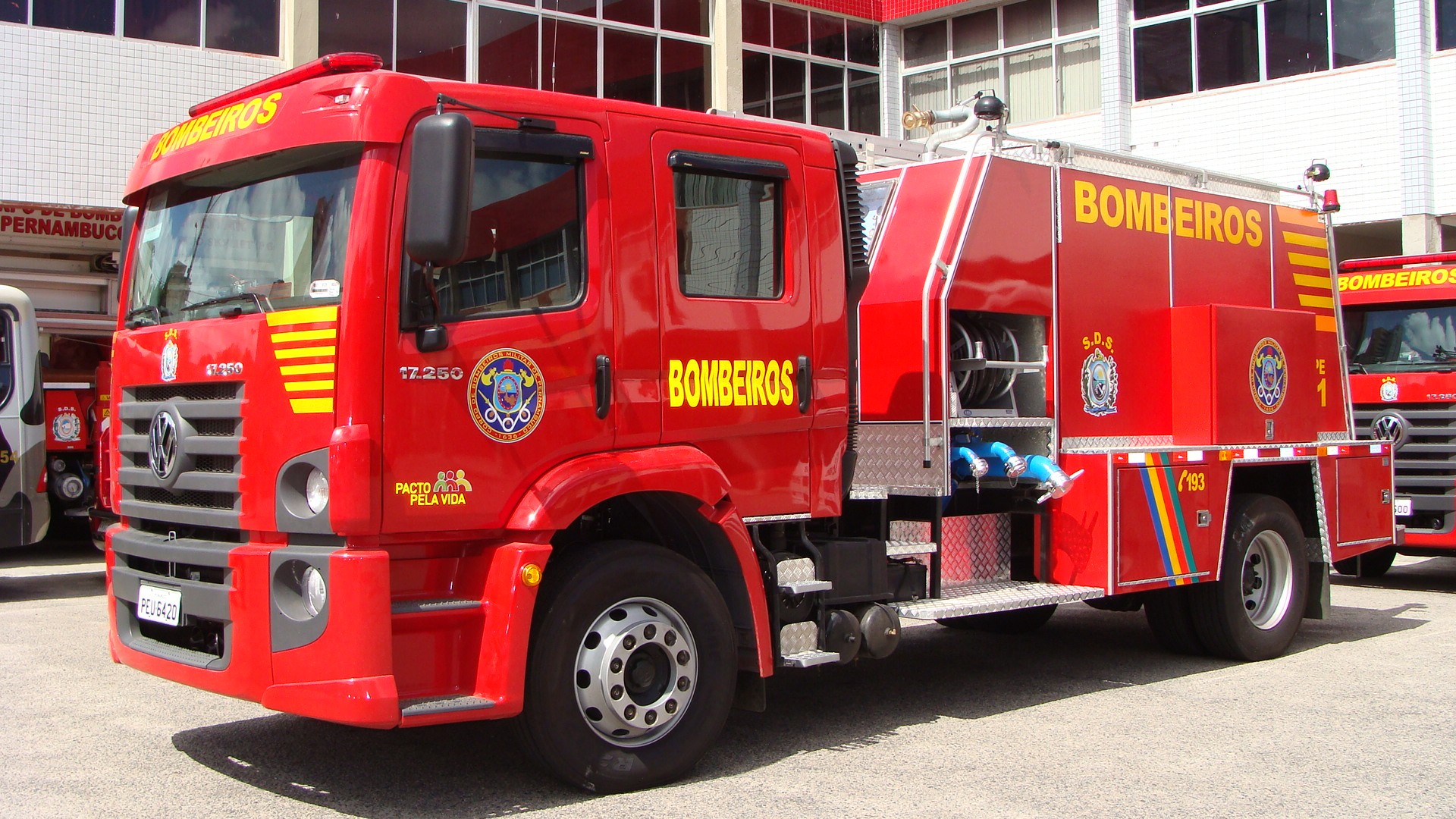 Imagem - Edital concurso Bombeiros PE publicado: 570 vagas; até R$ 12,9 mil!