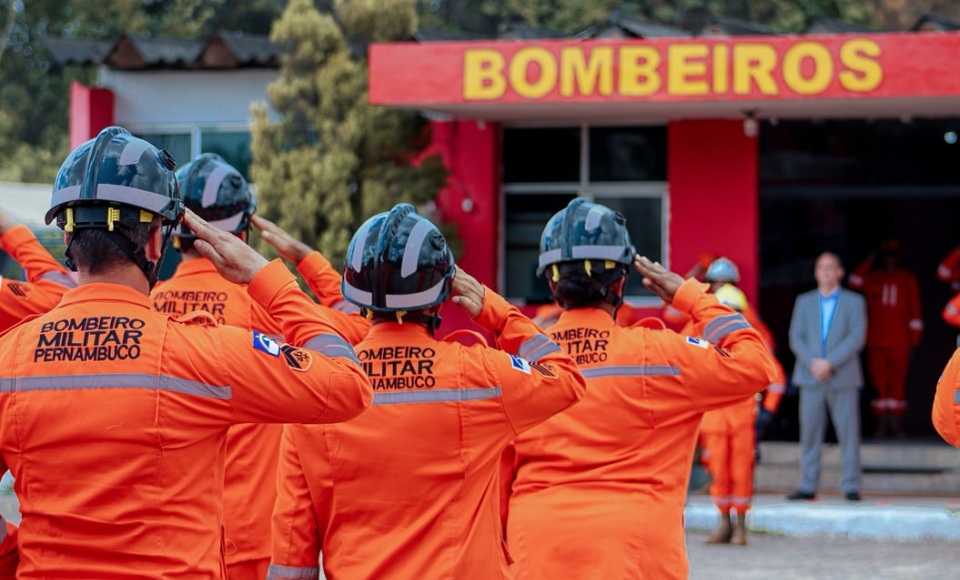 Imagem - Concurso Bombeiros PE: inscrições abertas para 570 vagas até R$ 12,9 mil!